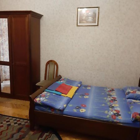Apartments Near Khreshchatyk-Absolut Kijów Zewnętrze zdjęcie